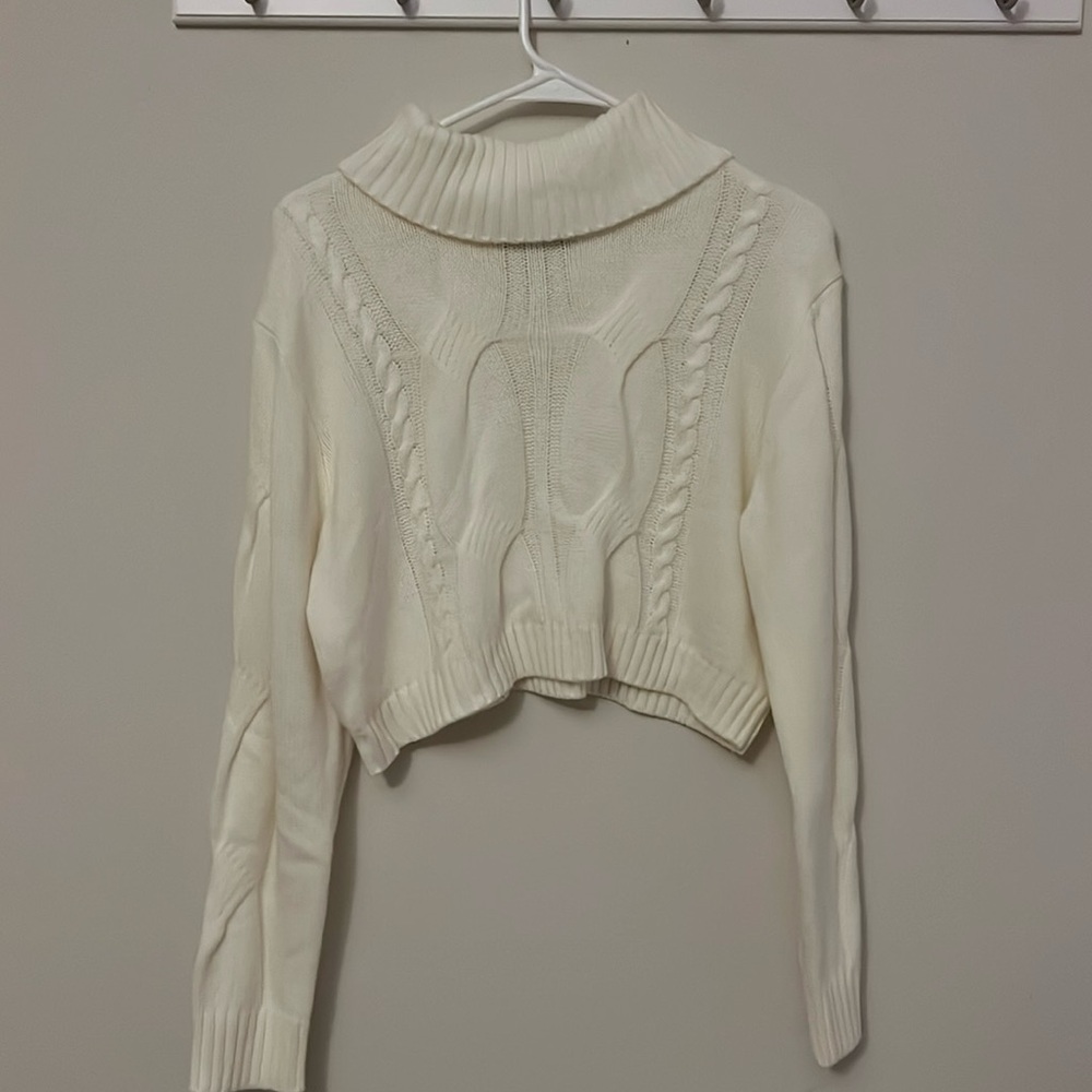 Best for Fall and Winter Sweater New 99% From Cider